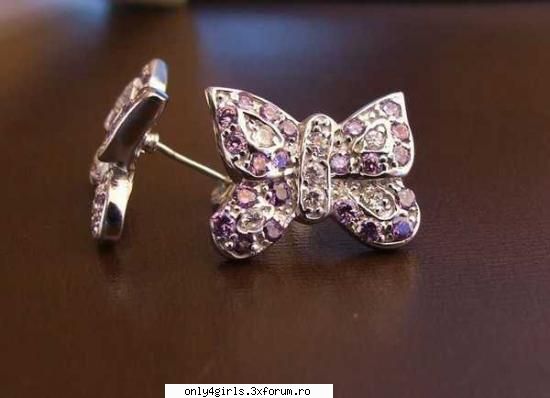 Obiecte ptr infrumusetzare - Cercei Butterfly - Frumusetze```