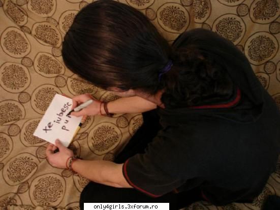 secret meu imi scrie poezii( e pictor printre un scump..
va place poza cu el? secretele bucuroase,